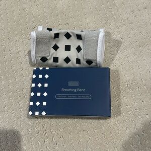 2 Nanit Breathing Bands new never used 0-3mo (size small)